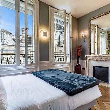 Luxurious Penthouse Close To Champs Elysees And Front Of Eiffel Tower In Heart Of 8 Apartamento París
