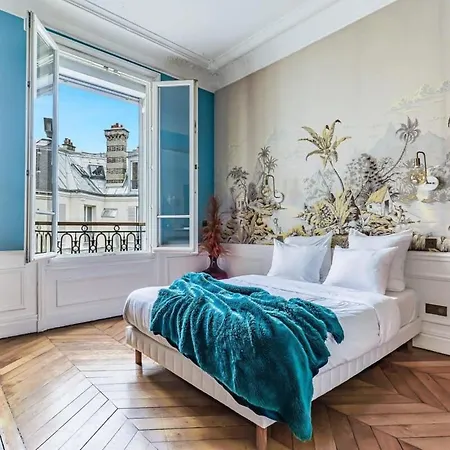 Luxurious Penthouse Close To Champs Elysees And Front Of Eiffel Tower In Heart Of 8 París