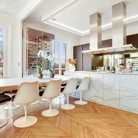 Luxurious Penthouse Close To Champs Elysees And Front Of Eiffel Tower In Heart Of 8 Apartamento París