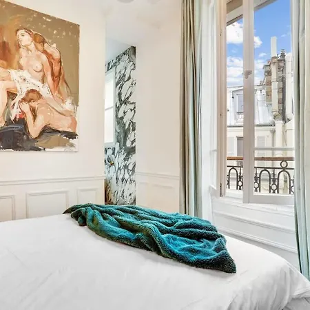 Luxurious Penthouse Close To Champs Elysees And Front Of Eiffel Tower In Heart Of 8 *